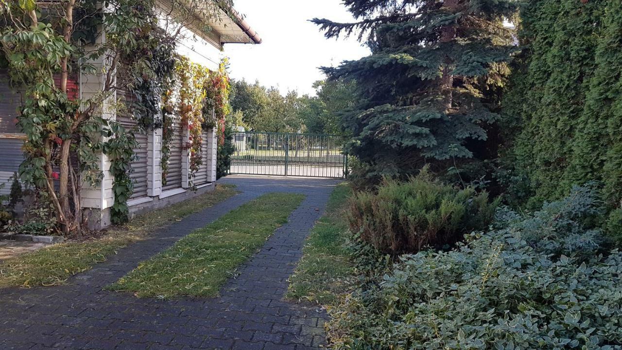 Noclegi U Gosi Mosty Kolo Gdyni Bagian luar foto